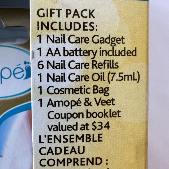 NWOT Amopé manicure set - Picture 3 of 5